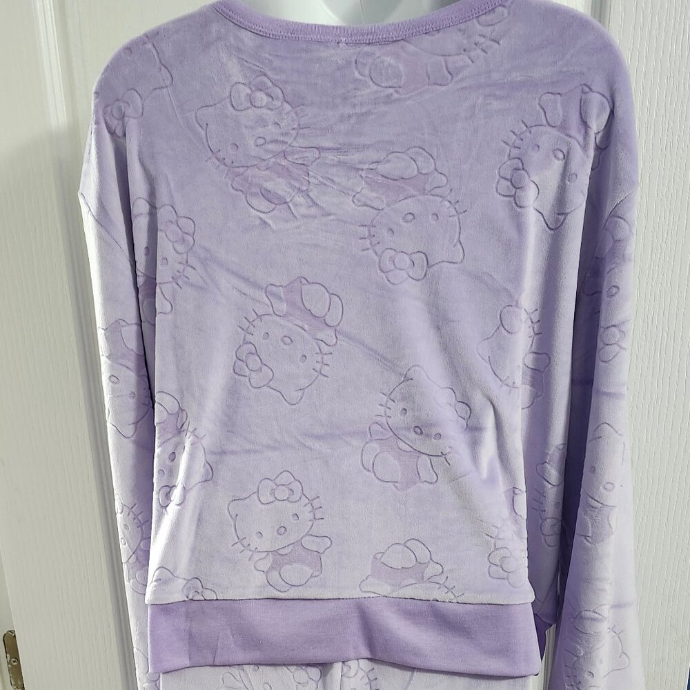 Hello Kitty Lavender Lounge Set Size XL - Picture 6 of 11